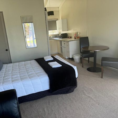 Fountain Court Motel Tauranga Esterno foto