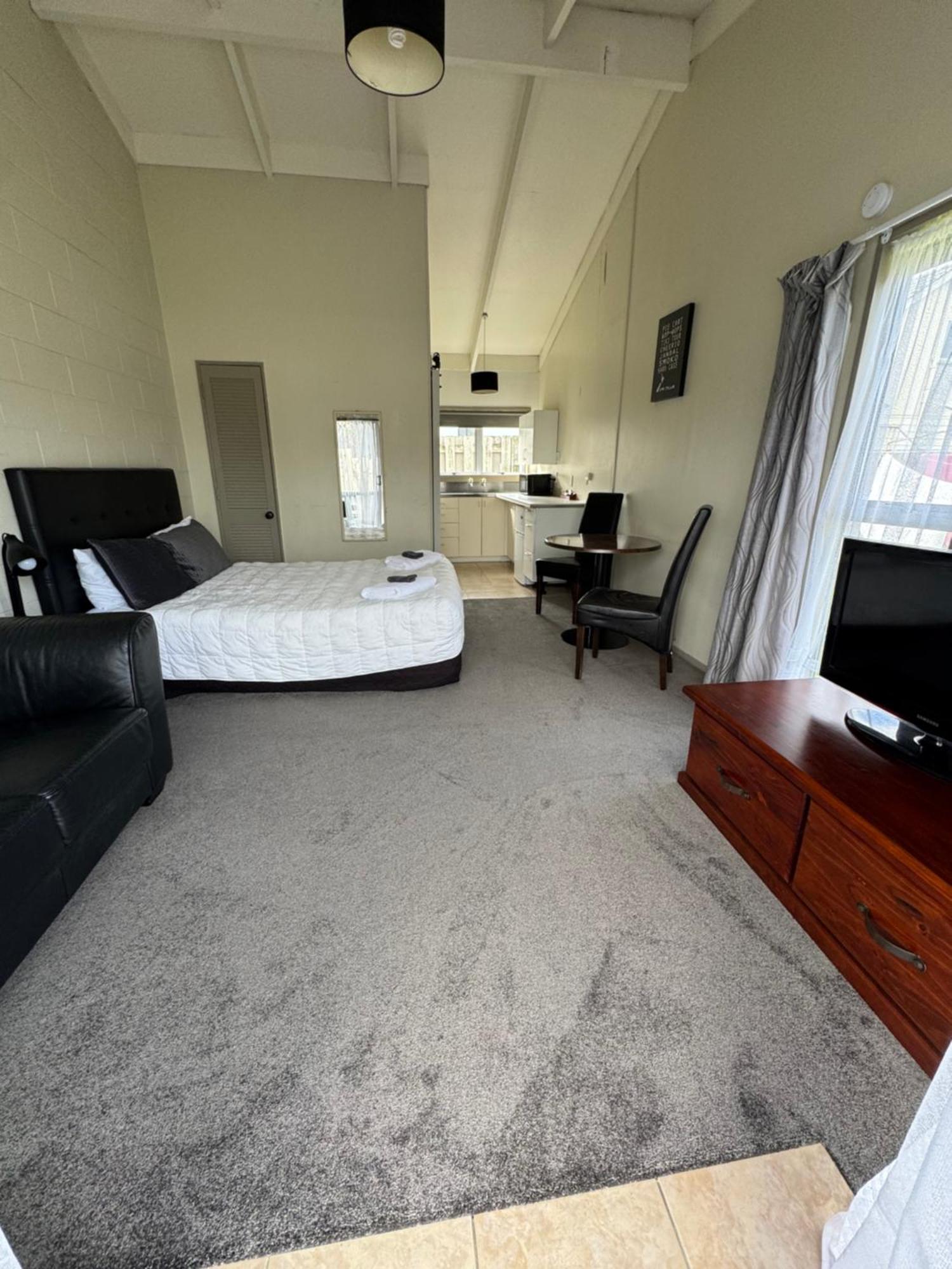 Fountain Court Motel Tauranga Esterno foto
