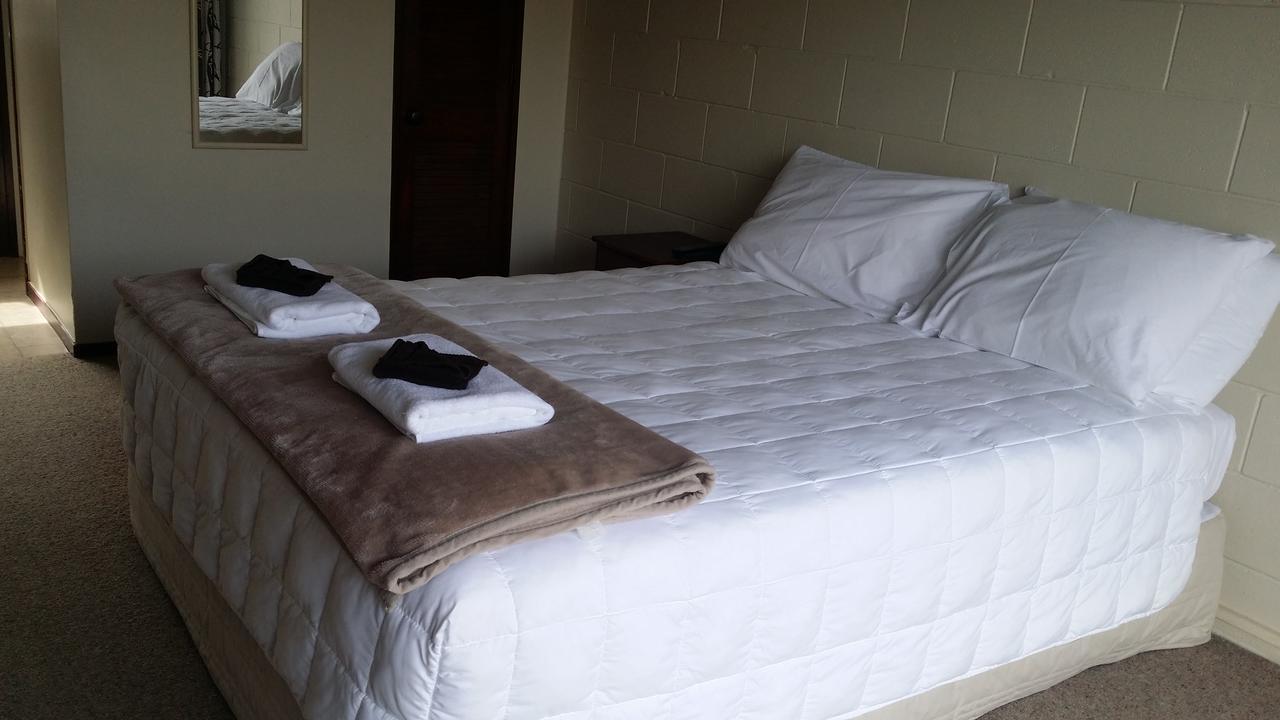 Fountain Court Motel Tauranga Esterno foto